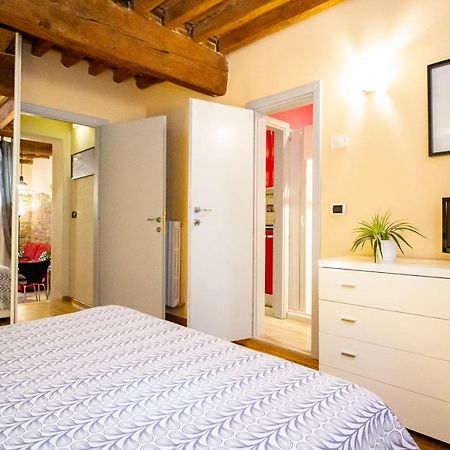 Antica Piazza Apartment By Tuscanywego Lucca Kültér fotó