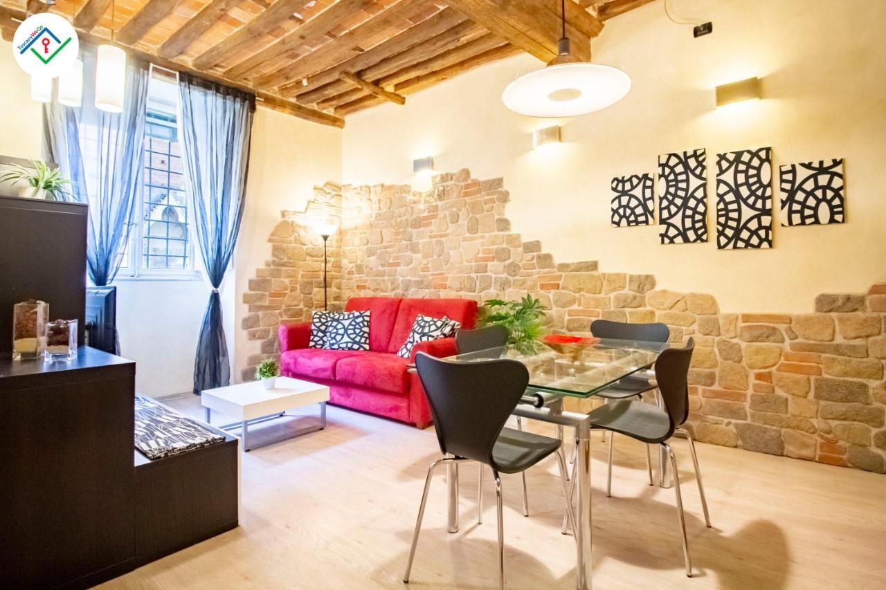 Antica Piazza Apartment By Tuscanywego Lucca Kültér fotó