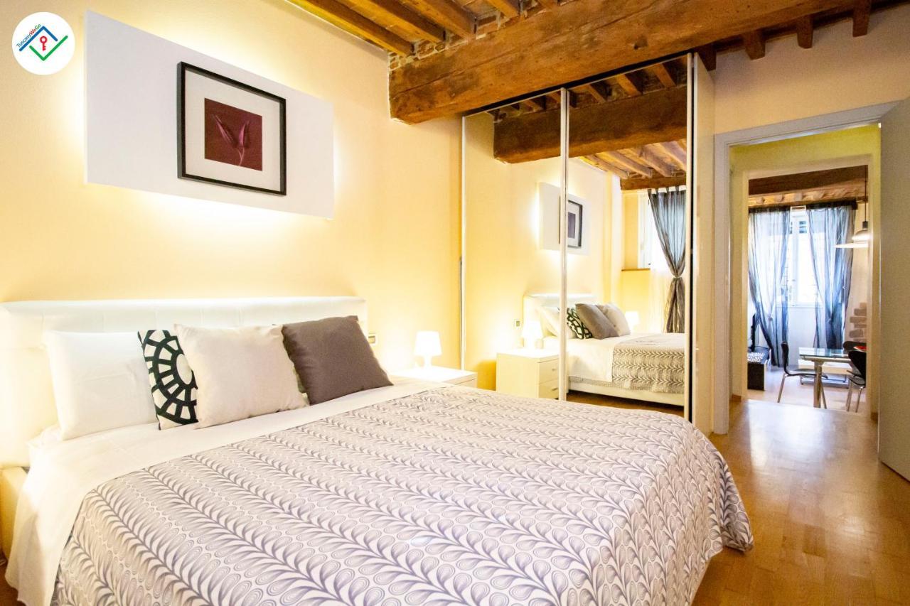 Antica Piazza Apartment By Tuscanywego Lucca Kültér fotó